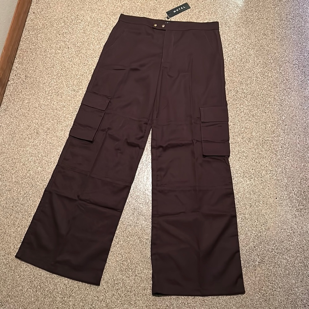 motel brown cargos